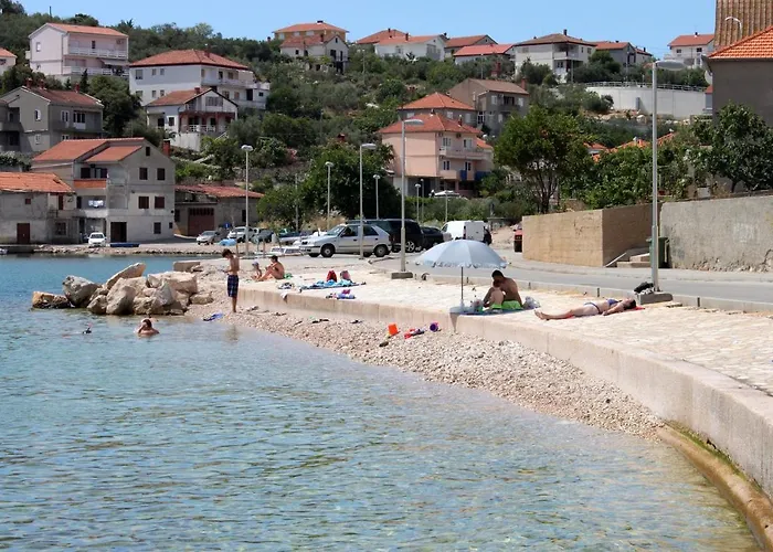 By The Sea Kali, Ugljan - 8319 קאלי